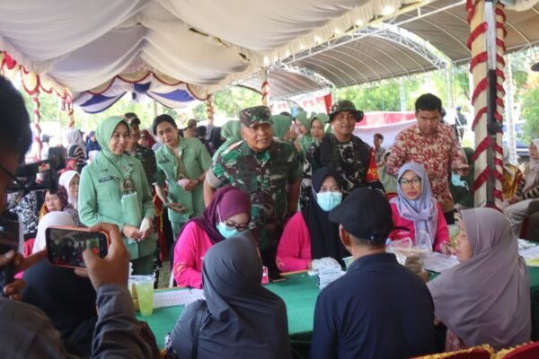 Donor Darah dan Pengobatan Gratis, Wujud Kepedulian TMMD Ke-129 untuk Warga Kapuas