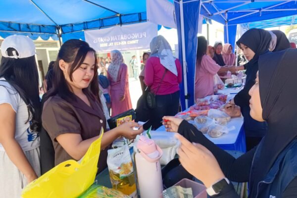 Pasar Murah Serbu Penutupan TMMD 129 Bojonegoro di Kesongo