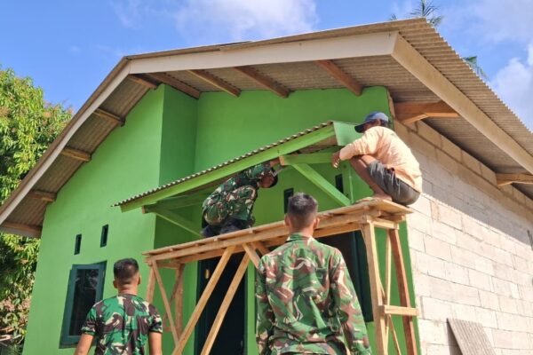 Over Prestasi TMMD Ke-129 Kodim 0412/LU, RTLH Warga Dilengkapi Kanopi Teras