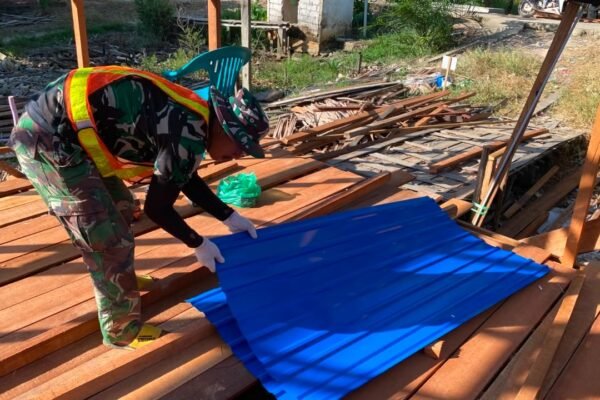 Tahap Atap Dimulai, Pembangunan RTLH Sasaran 5 TMMD Ke-129 Masuki Fase Penting