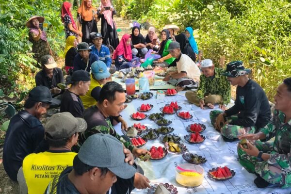 Syukuran Jalan Jadi Simbol Kedekatan TNI dan Warga di Lokasi TMMD Ke-129