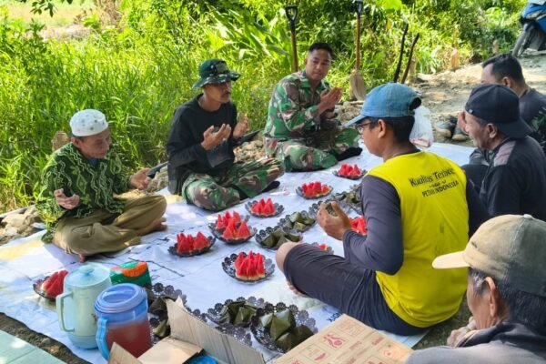 TMMD Bangun Jalan, Warga Bandar Raya Balas dengan Syukuran Penuh Kebersamaan