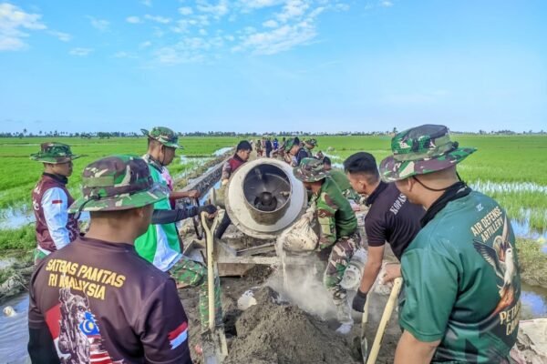 Deru Mesin Molen Jadi Pelecut Semangat Satgas TMMD Ke-129 Kodim 1404/Pinrang Kejar Target Penyelesaian Tepat Waktu