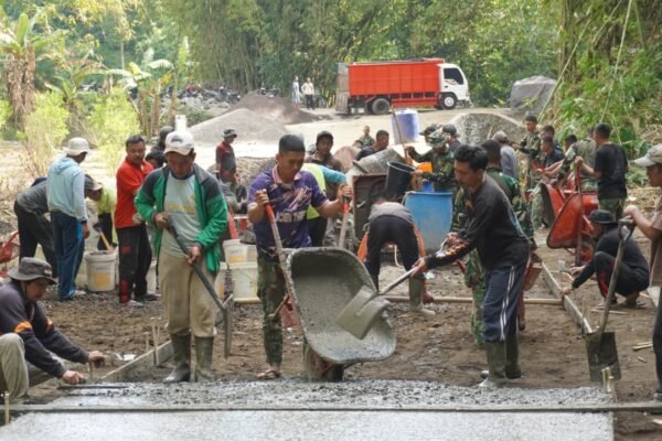 Tiga Mesin Molen Jaga Pasokan Adukan Beton Tetap Stabil Selama Pengecoran