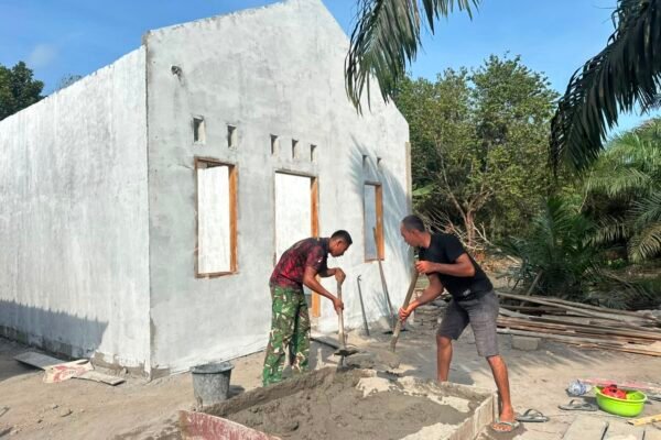 TMMD ke-129 Kodim 0413/Bangka: Satgas dan Warga Kebut Pengerjaan RTLH, Rumah Pak Ardiansyah Dikebut Penyekatan dan Plesteran