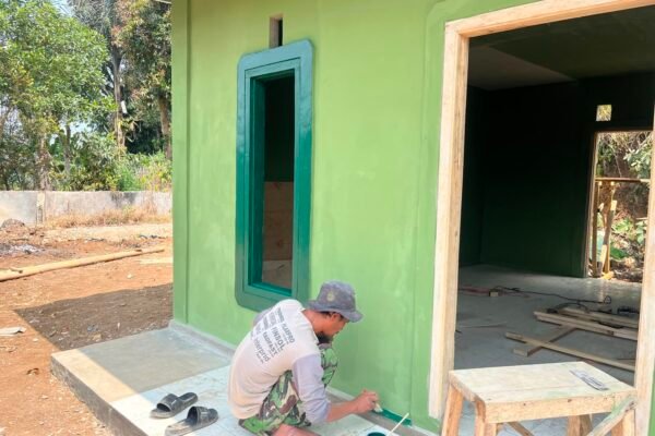 TMMD Ke-129 Kodim 0608/Cianjur Terus Kebut Rutilahu, Rumah Bapak Gilang Makin Mendekati Tahap Penyelesaian