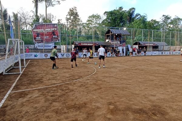 Olahraga Bersama Jadi Sarana Pererat Silaturahmi Satgas TMMD dan Masyarakat