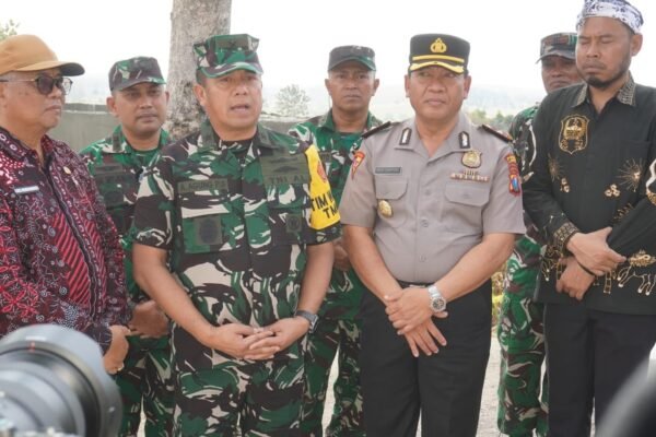 Diwawancarai Awak Media, Ketua Tim Wasev TMMD 129 Berharap Pembangunan Kodim 0812/Lamongan Jadi Angin Segar dan Cahaya Baru Warga Tlemang