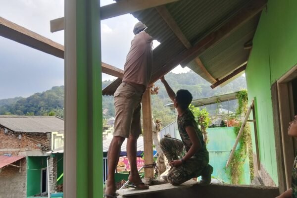 Harapan Baru untuk Ibu Nur Hayati, Satgas TMMD Terus Selesaikan RTLH