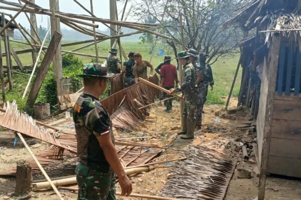 Program TMMD Reguler 130 Awali Perbaikan Rumah Tidak Layak di Leboni