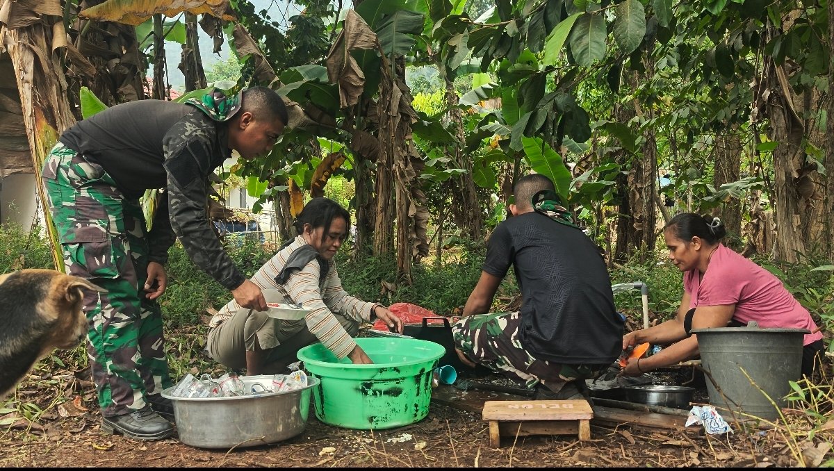 Warga Dusun Seri aktif dukung TMMD dengan dapur umum dan komunikasi positif