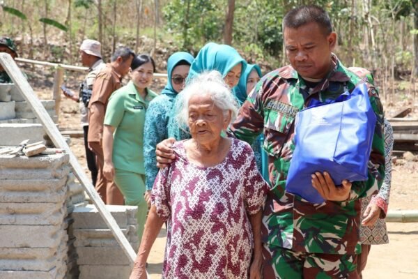 Di Usia 95, Mbah Waqilah Berharap Renovasi Rumah untuk Kemandirian Sehari-hari