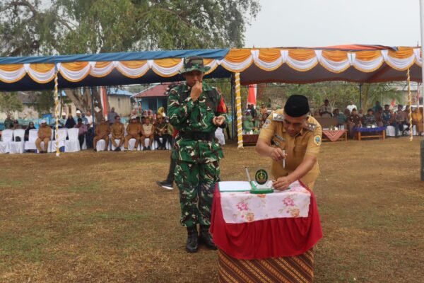 Ahlan Djumadil Resmikan Program TMMD ke-130 untuk Masyarakat Pulau Gebe