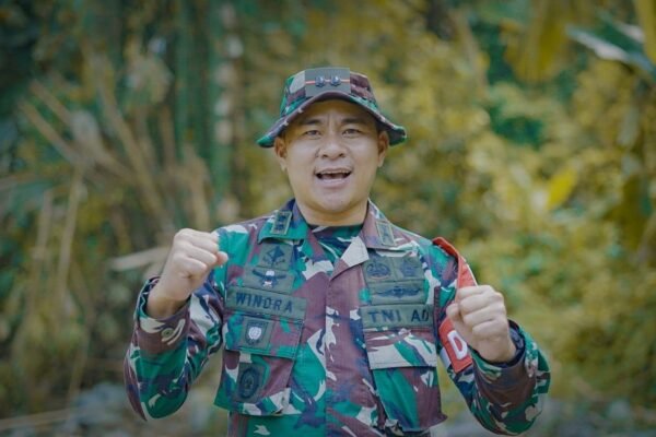 Kopi dan Interaksi Hangat, TNI Bangun Kebersamaan di TMMD Luwu Timur