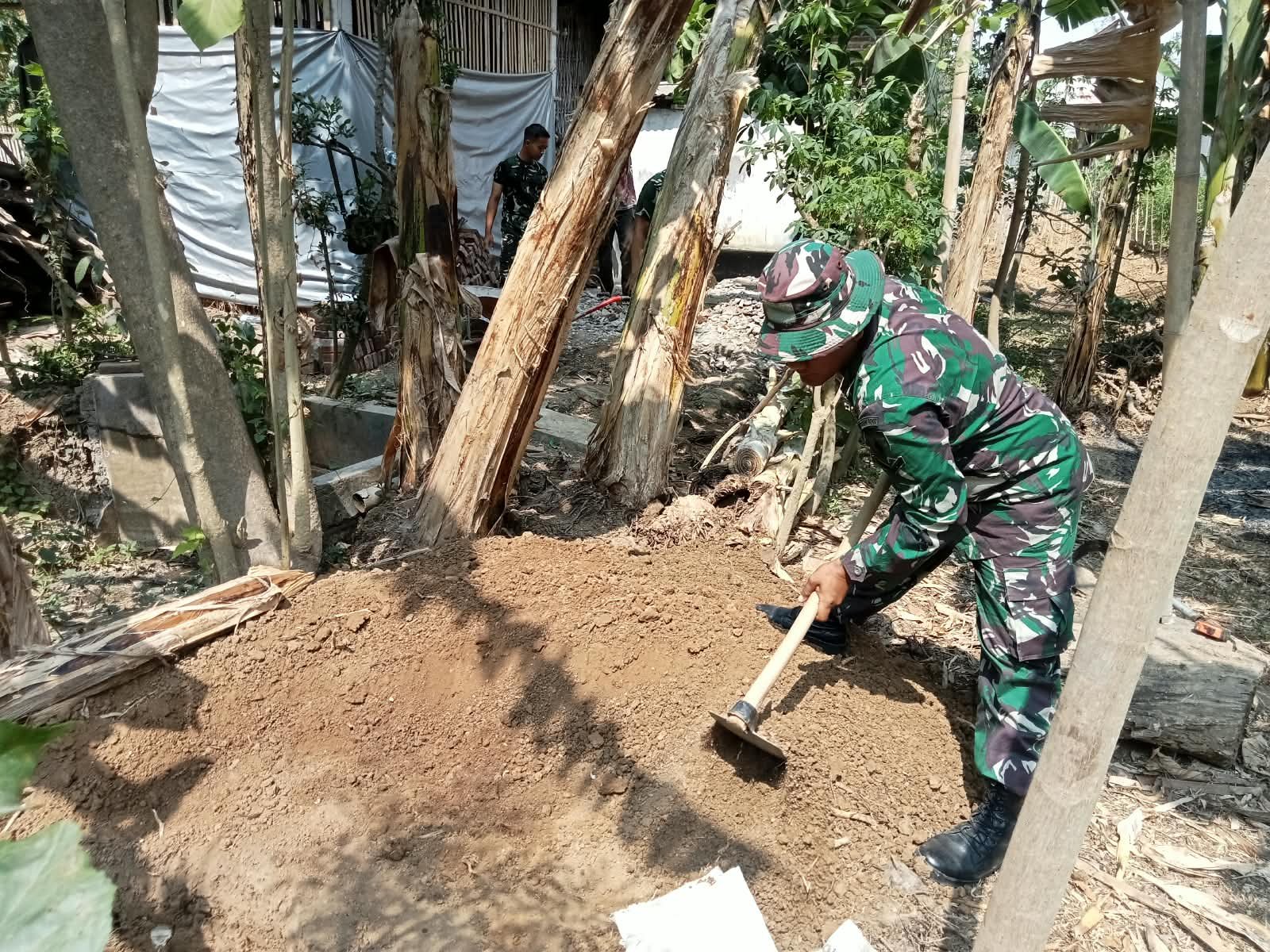 Mulai dari Pondasi Baru, Satgas TMMD Bantu Suparlan Wujudkan Rumah Impian