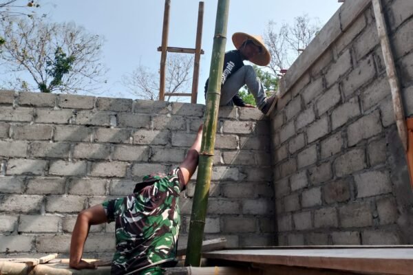 TMMD Tulungagung Menyulap Hunian Mbah Waqilah dengan Fasilitas Sanitasi Baru