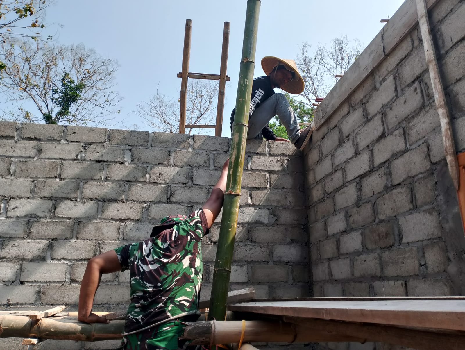 TMMD Tulungagung Menyulap Hunian Mbah Waqilah dengan Fasilitas Sanitasi Baru