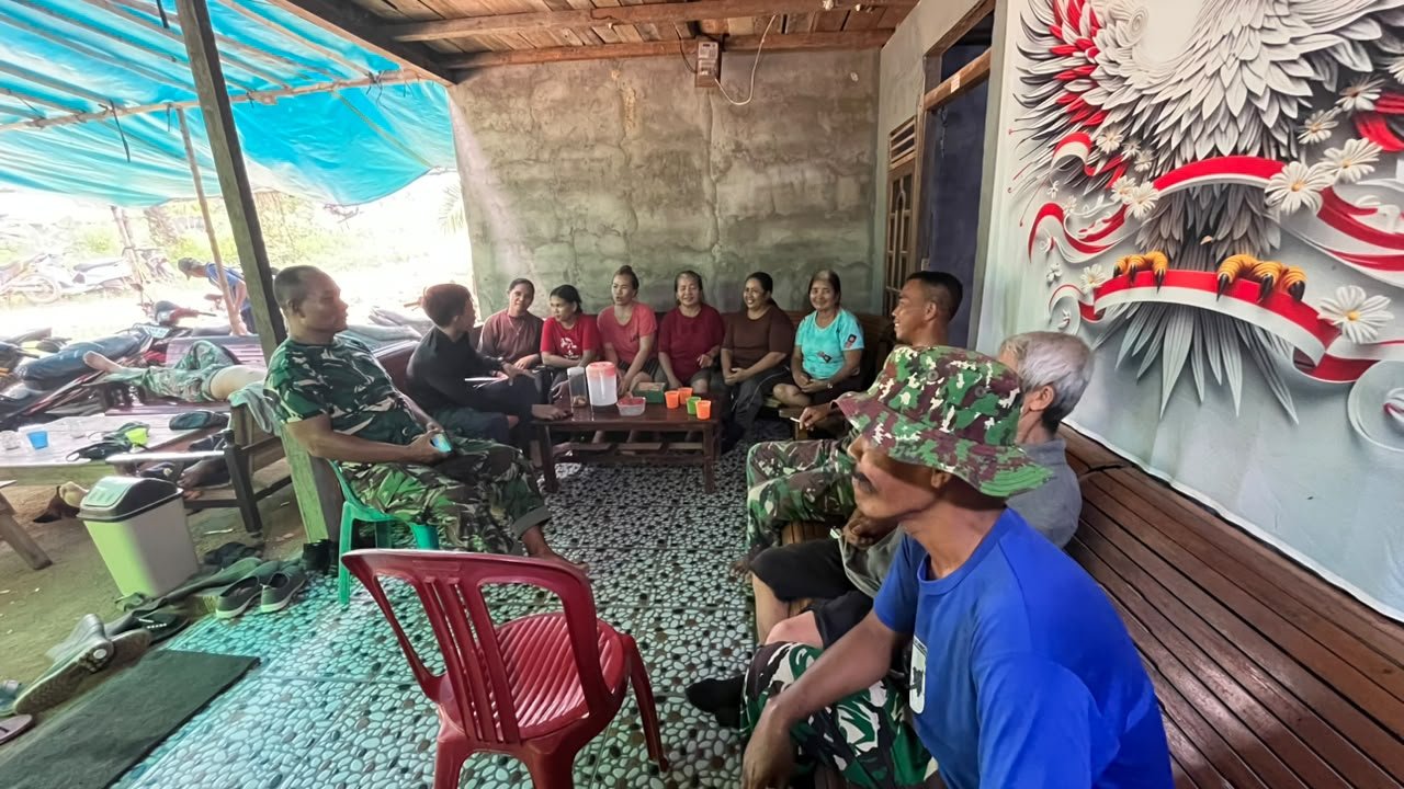 Keterlibatan Masyarakat Memperkuat TNI dalam Pembangunan Desa Nahaya Timawang