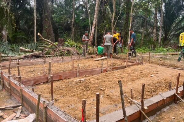 Program TMMD: Membangun Pondasi Baru untuk Kehidupan Ibu Tina yang Lebih Baik