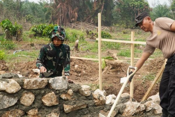 Keterlibatan Kolektif TNI-Polri dan Masyarakat dalam TMMD Membangun Desa