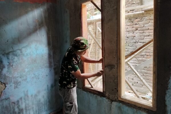 Satgas TNI TMMD ke-130 Berikan Perhatian pada Kualitas Hunian Warga Jayanti