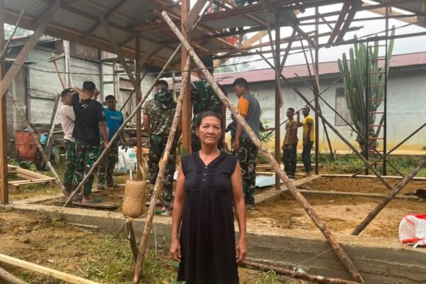 Bantuan TMMD Ke-130 Berubah Hidup Bu Suhanim melalui Renovasi Rumah