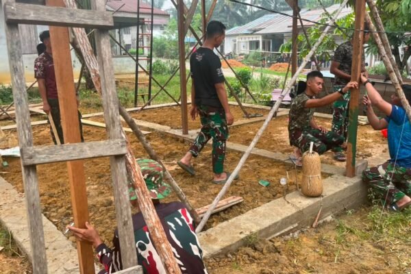 TMMD Ke-130: Membangun Rumah Bu Suhanim, Harapan Bersama Dalam Kebersamaan